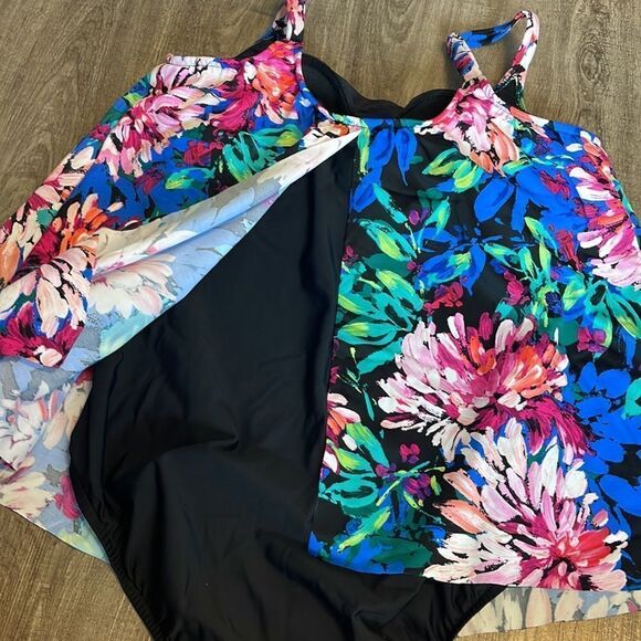 Penbrooke One Piece Swimsuit . Size 10 - Picture 3 of 3